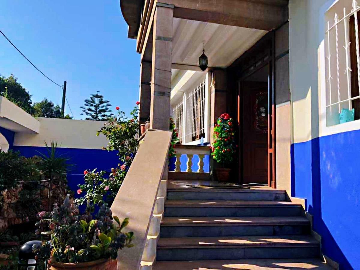 Blue And White House Anfa-Superieur Exterior foto